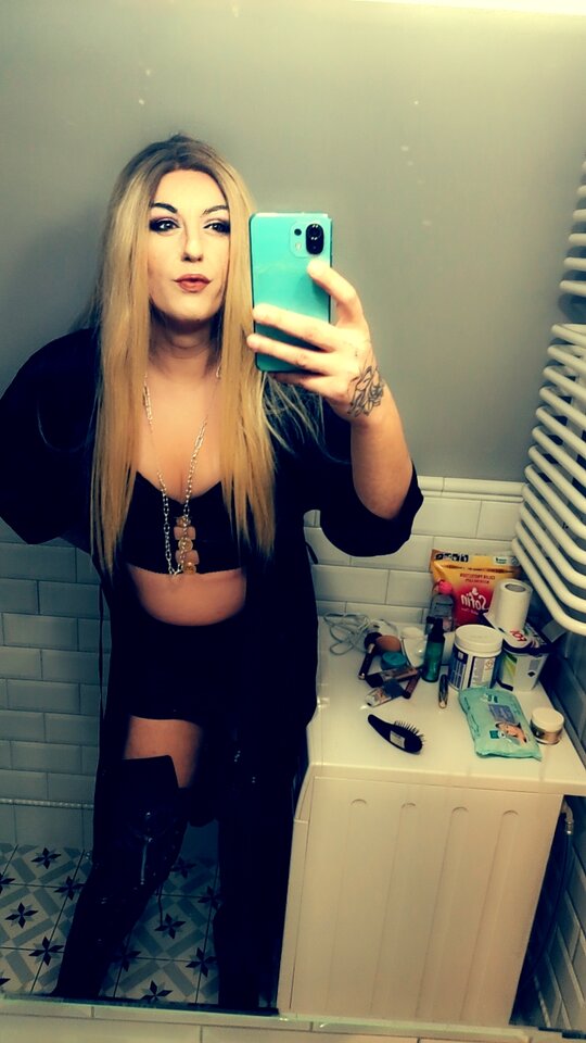 Snapchat-1752945110.jpg - KarolinaShemale29