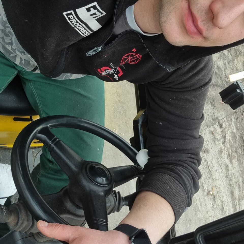 16801058885295942463948763669471.jpg - WyssamCie69