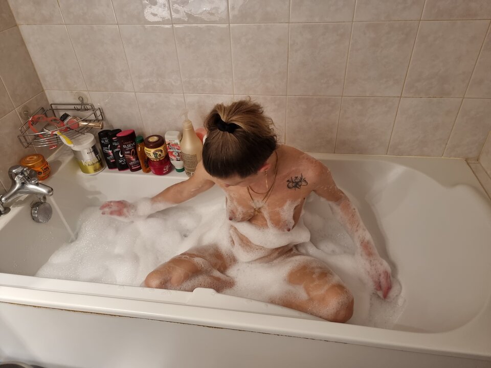 20230401_182334.jpg - para8580