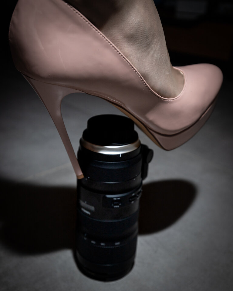 Tamron-56546.jpg - szpilki_rajstopy