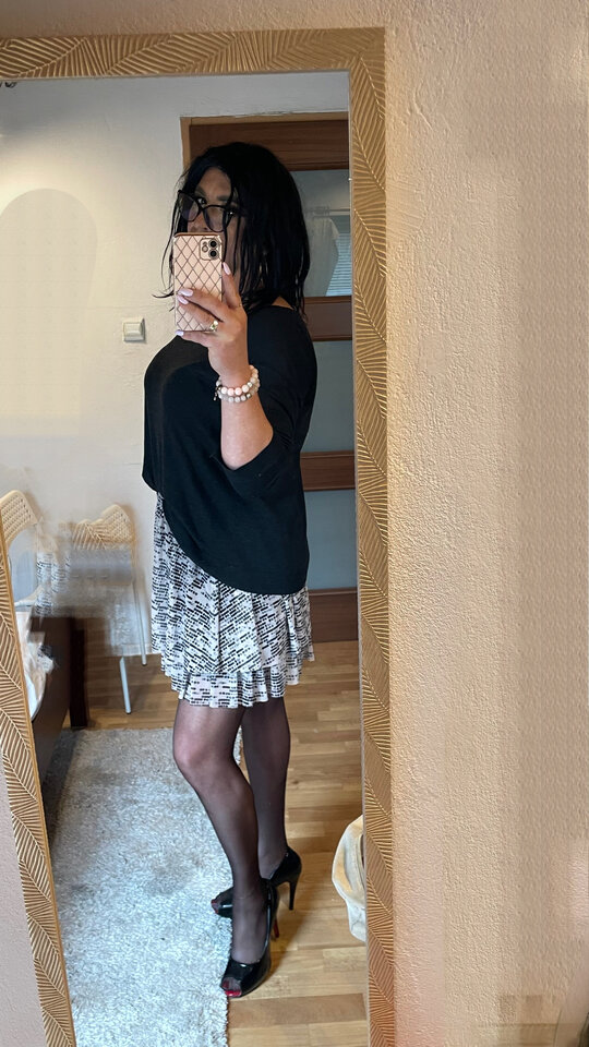 E22EC57D-1337-436A-BFCC-E8E37E2A2624.jpeg - Sandra_Iza