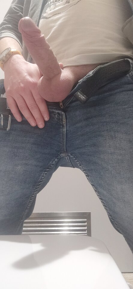 IMG_20230407_142037_TIMEBURST1.jpg - Saint84