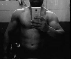 Screenshot_20200307-230859_Badoo.jpg