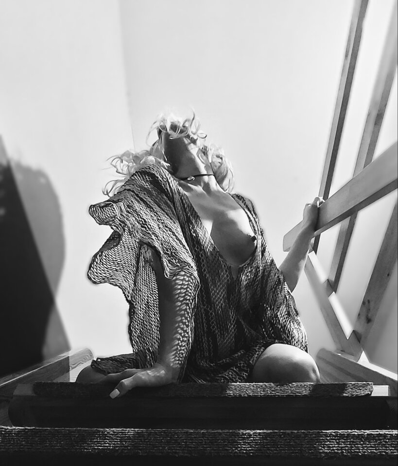 Polish_20230408_114143308.jpg - HotCouple76