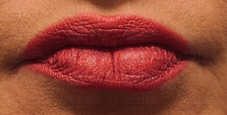 lips.jpg - Nicolegirl