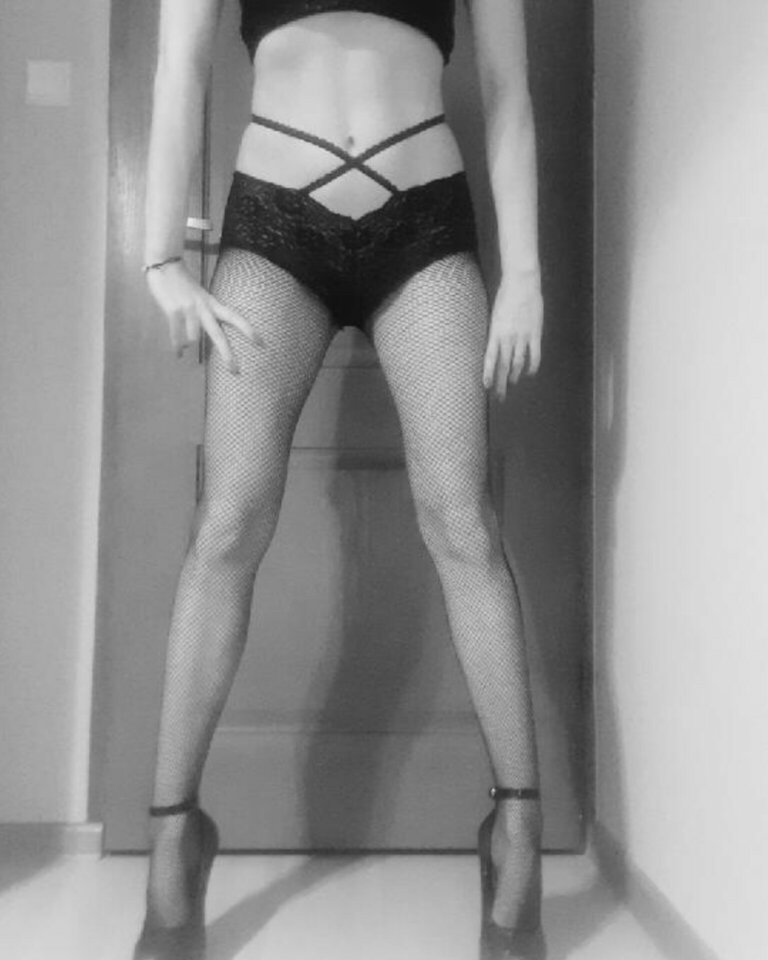 101227191.jpg - MilfetkaHighHeels