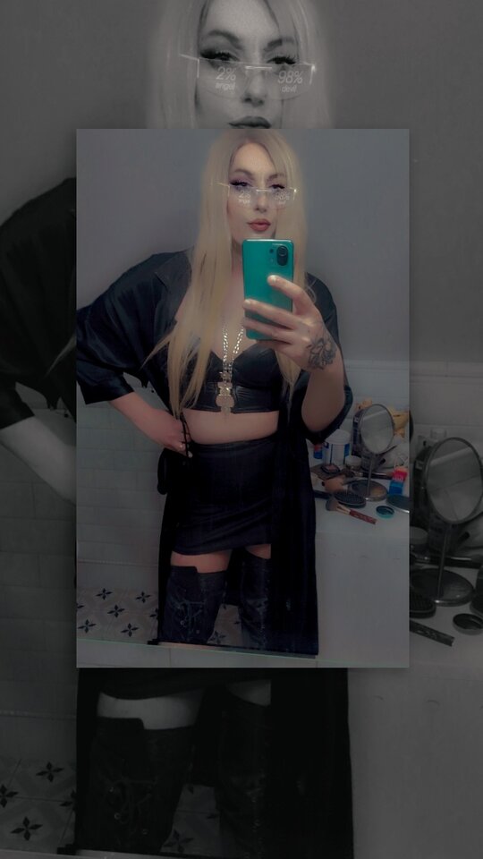 Snapchat-973263609.jpg - KarolinaShemale29