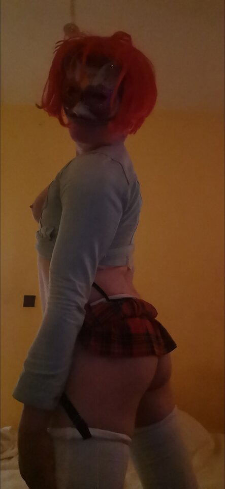Screenshot_20230419_010813_com.google.android.apps.photos.jpg - AndzellikA