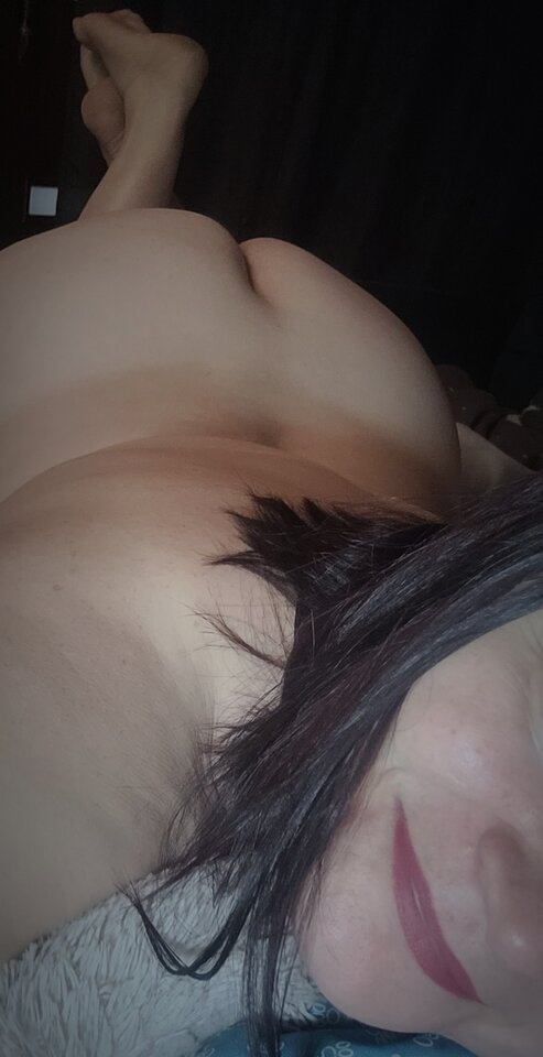 Pada deszcz...zostaję w łóżku... - DeMonica69