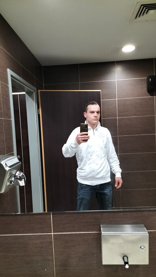 IMG20230420193131.jpg - Robert69i