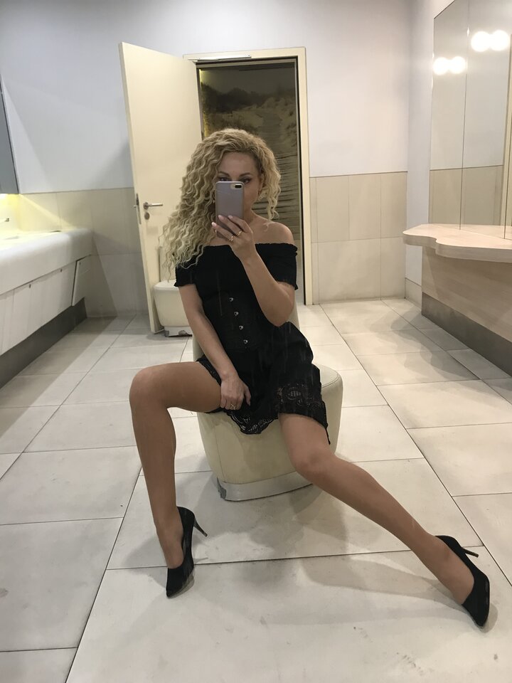 E5CE2668-84DF-4C81-B484-50044A41E593.jpeg - YourBlackAngel