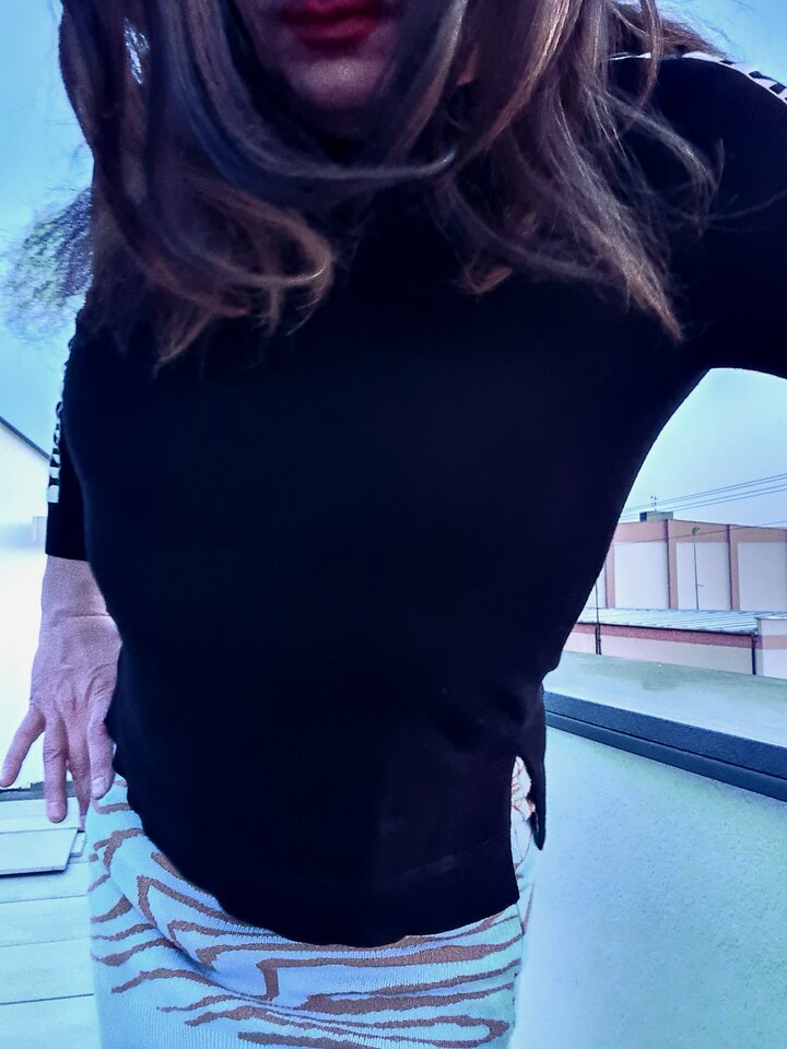 20230422_202251.jpg - LauraTranss