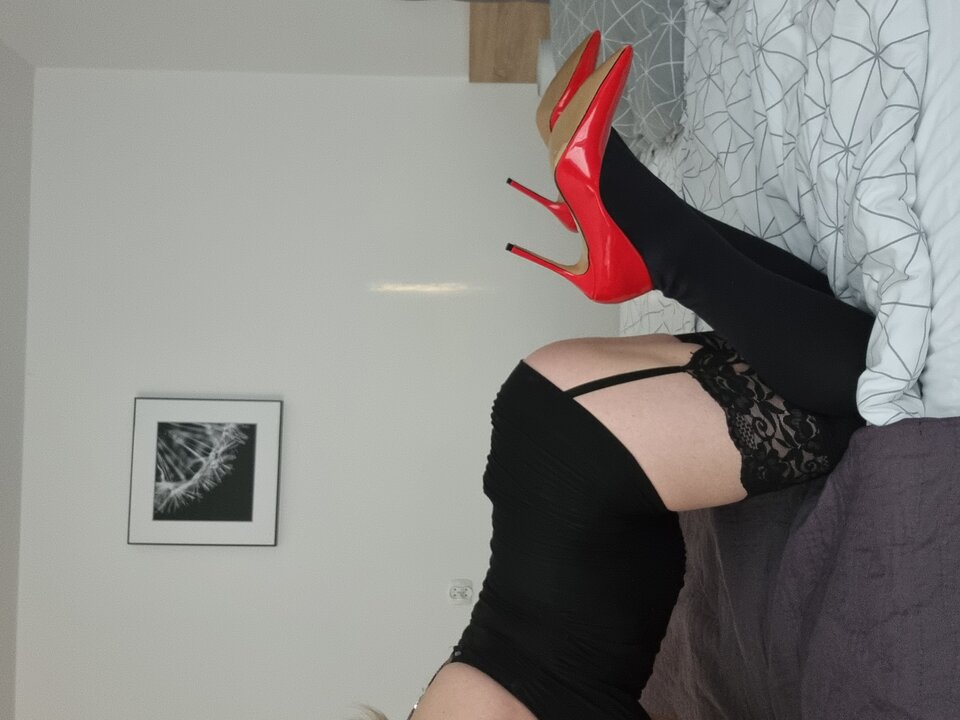 16823536795497249914999755224135.jpg - Viola_69