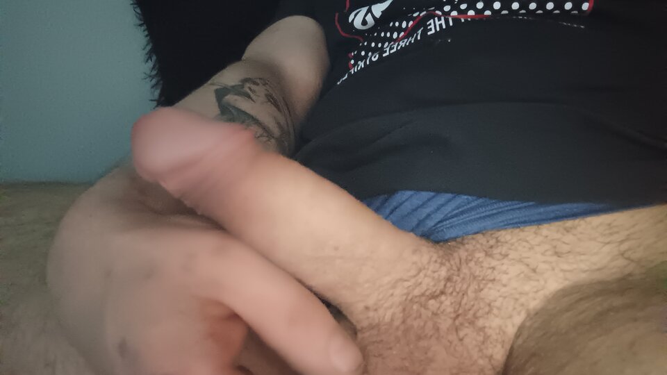 Coś mi sterczy 🤪🤤 - Olo1299