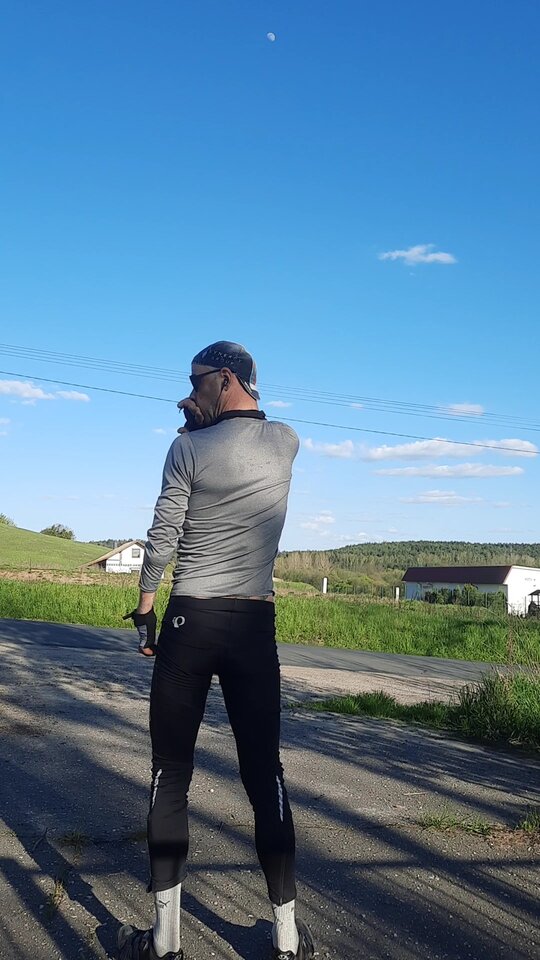 VideoCapture_20230430-184225.jpg - SonnyCrokett