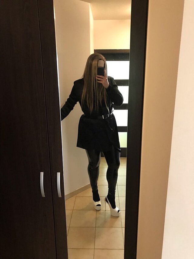 MajkaCross28