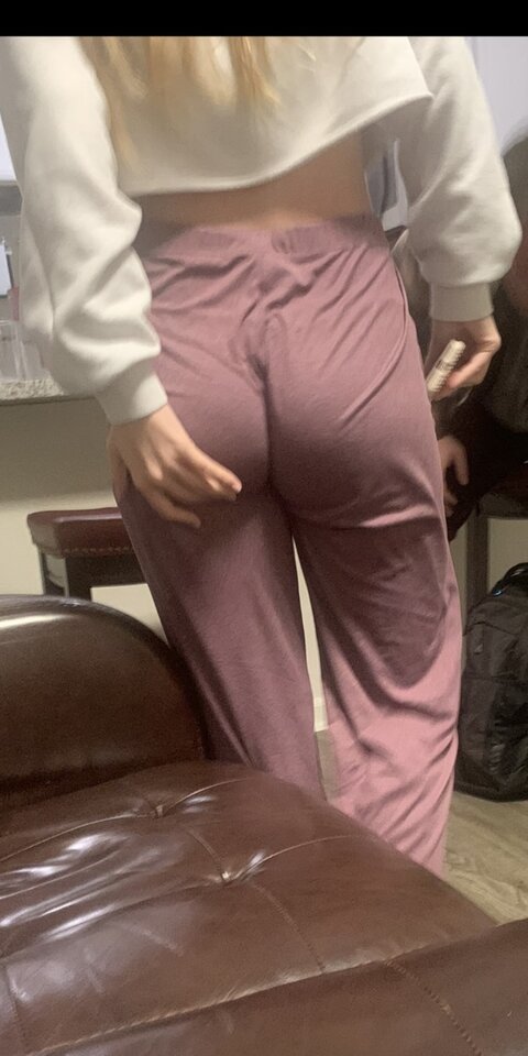 Screenshot_2023-05-17-01-34-02-921_com.simplemobiletools.gallery - Adi092