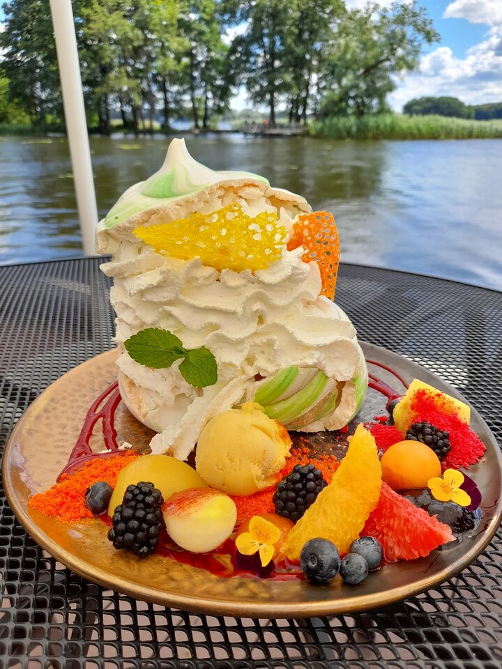 Kto mnie tak uraczy? - Ajsza69