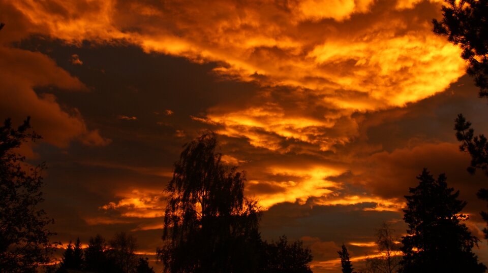 fire in the sky .JPG - FrancoFranceska