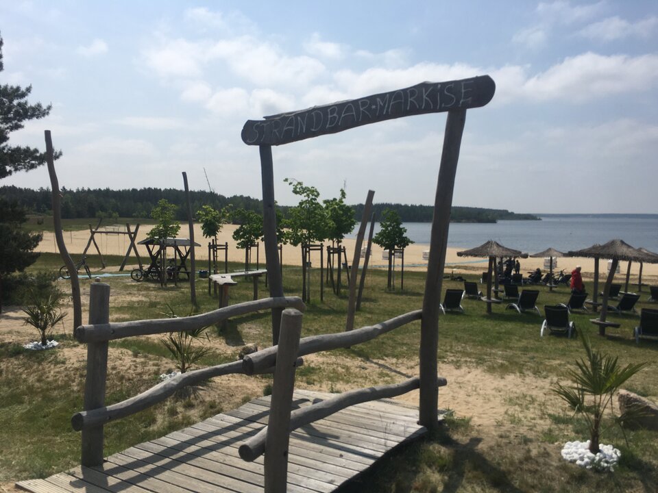 3CB66212-8BAC-46FE-AF8F-9AFA0E23FEAE.jpeg - para0