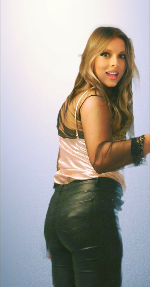 ❤️ - MonikaSatyna