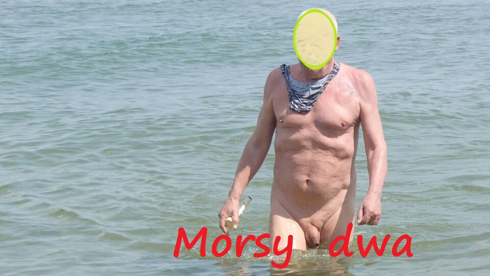 Wychodzę. Woda 18 stopni. - Morsy_dwa