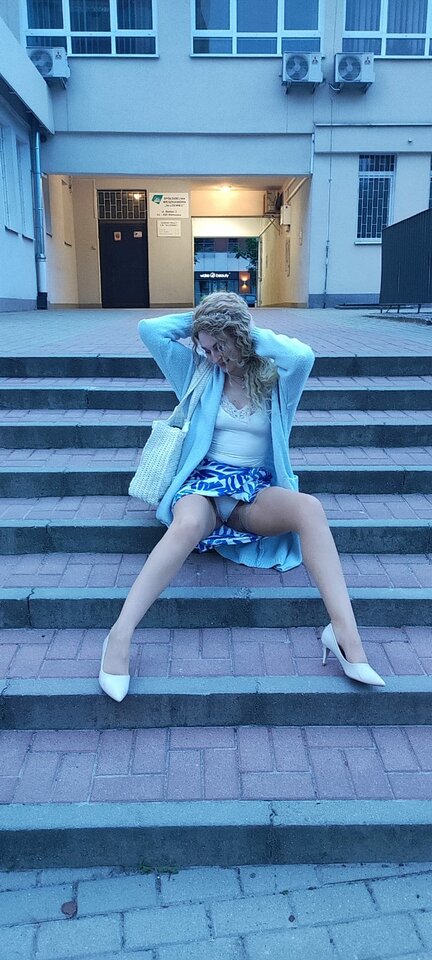 6AC8F647-BCA6-448D-AB09-397DAD371703.jpeg - YourBlackAngel