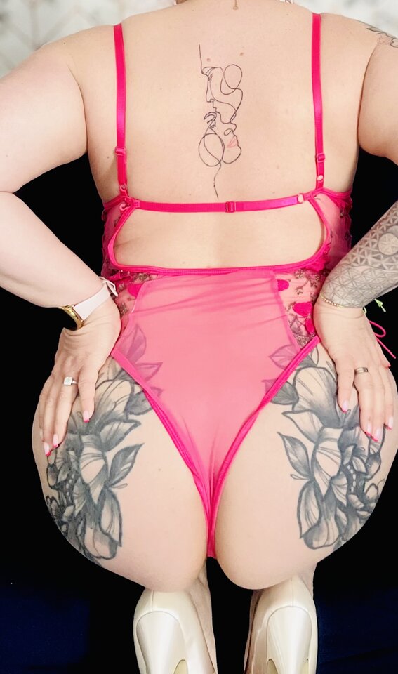 obsession with tattoos - Pinkygirl