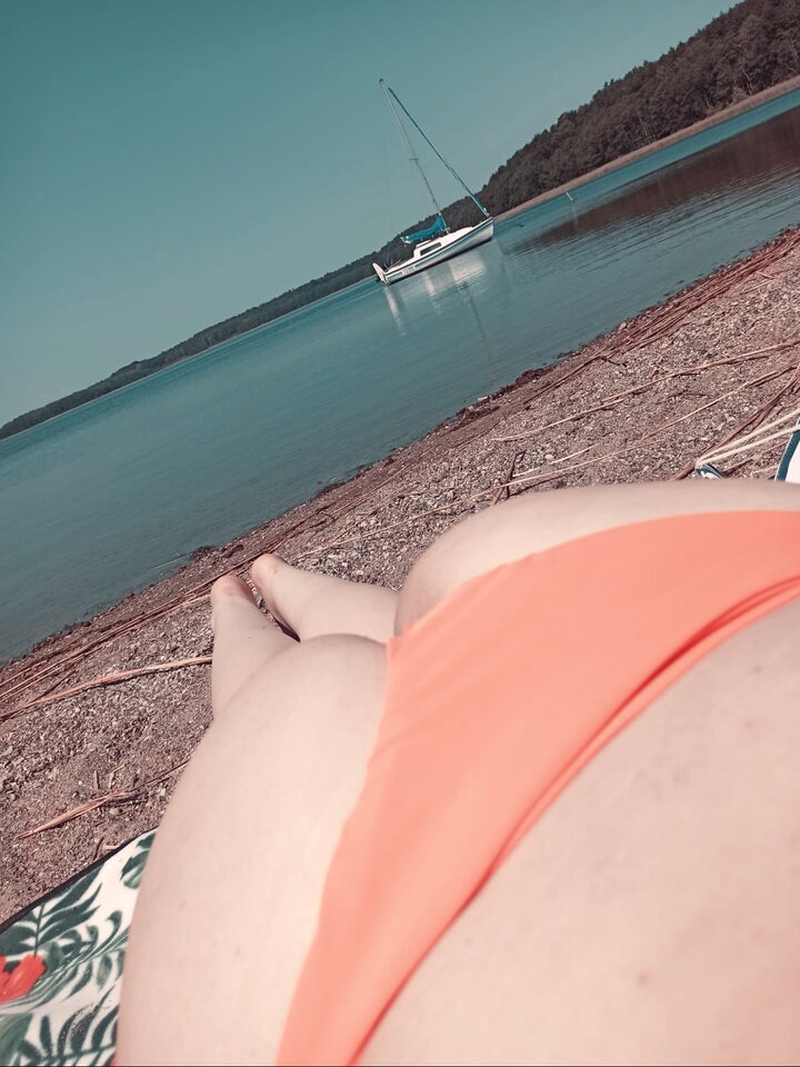 Taka ciekawa łódeczka na wodzie 🌞🍑 - doubleM94