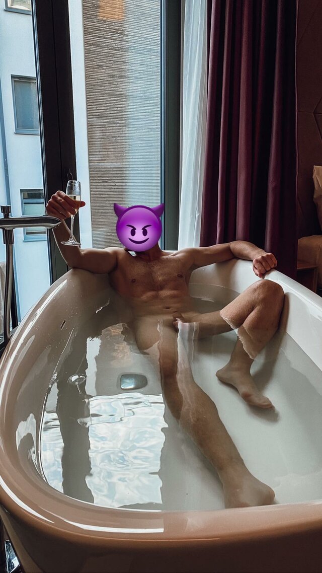 OonaOn69