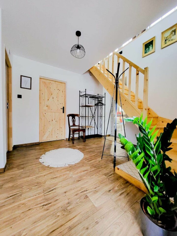 326933267_731245812054300_7677422600329869704_n.jpg - Orzechowy__domek