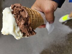 Jaki by tu dziś opis dodać ?