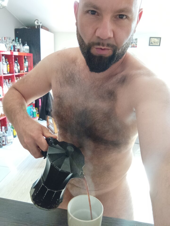 Dzień dobry kto wpada na świeżutką gorącą kawę?  - wlochaty85dojrzalej