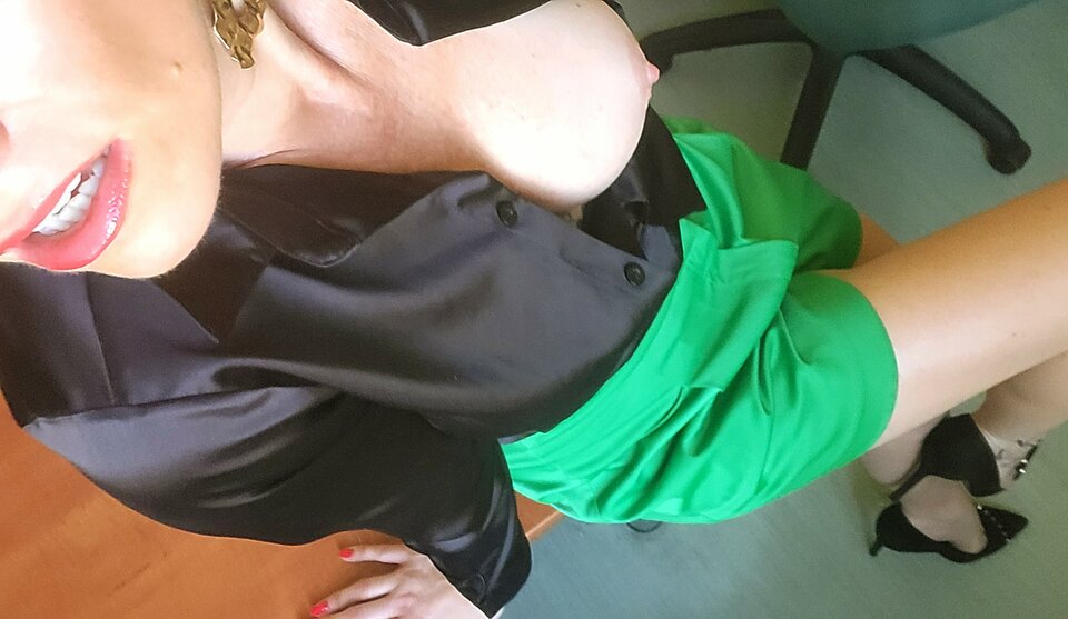 W biurze bez klimatyzacji... - Kirarun