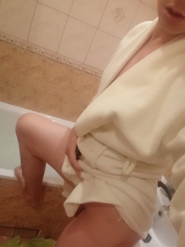 16873886546664139805349111222351.jpg - Bisexi1