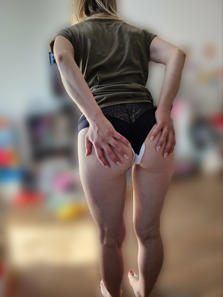 ... - Brzoskwinkiiii