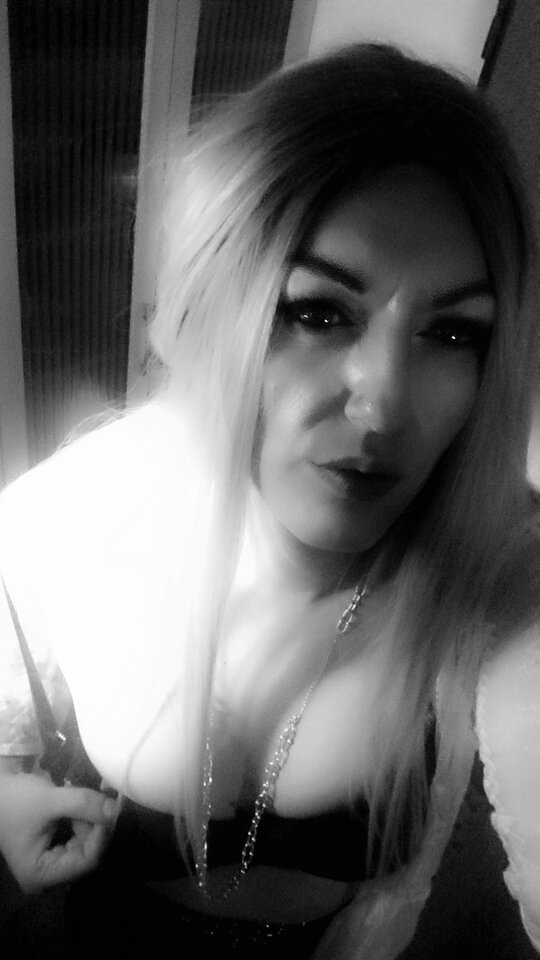 Snapchat-1302615485.jpg - KarolinaShemale29