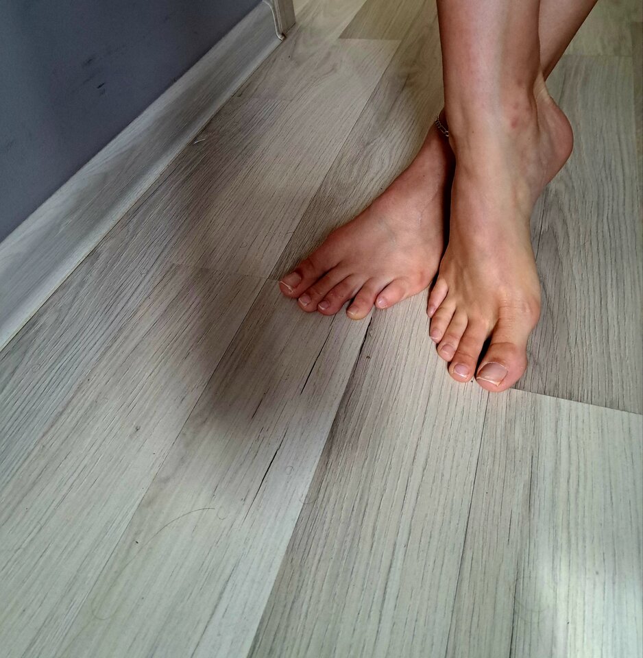 Polish_20230511_153024386.jpg - JudithFeet