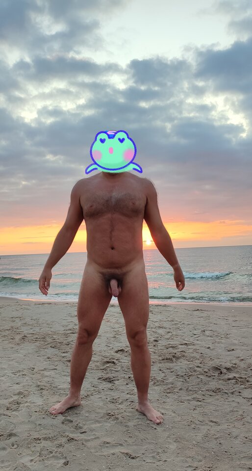 Na plaży fajnie jest.jpg - KolekcjonerMajtek