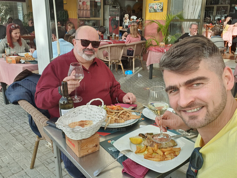 🏖🥂🌞🇪🇦 - Adminki