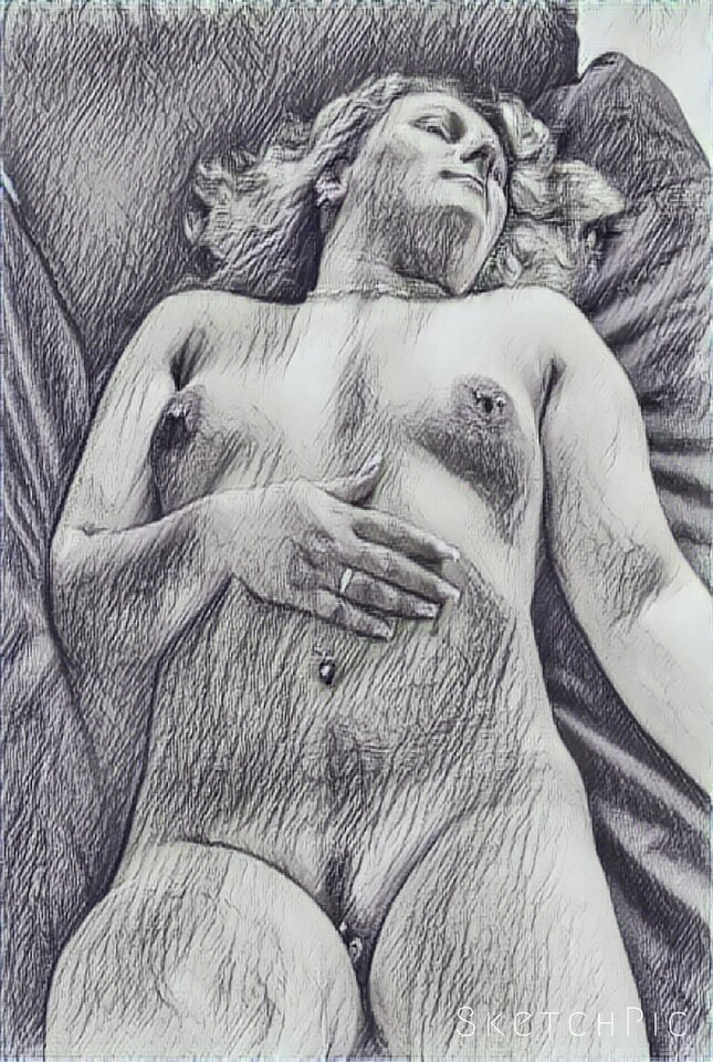 361582553_110404192127991_5079704417462398151_n.jpg - nakedgirl