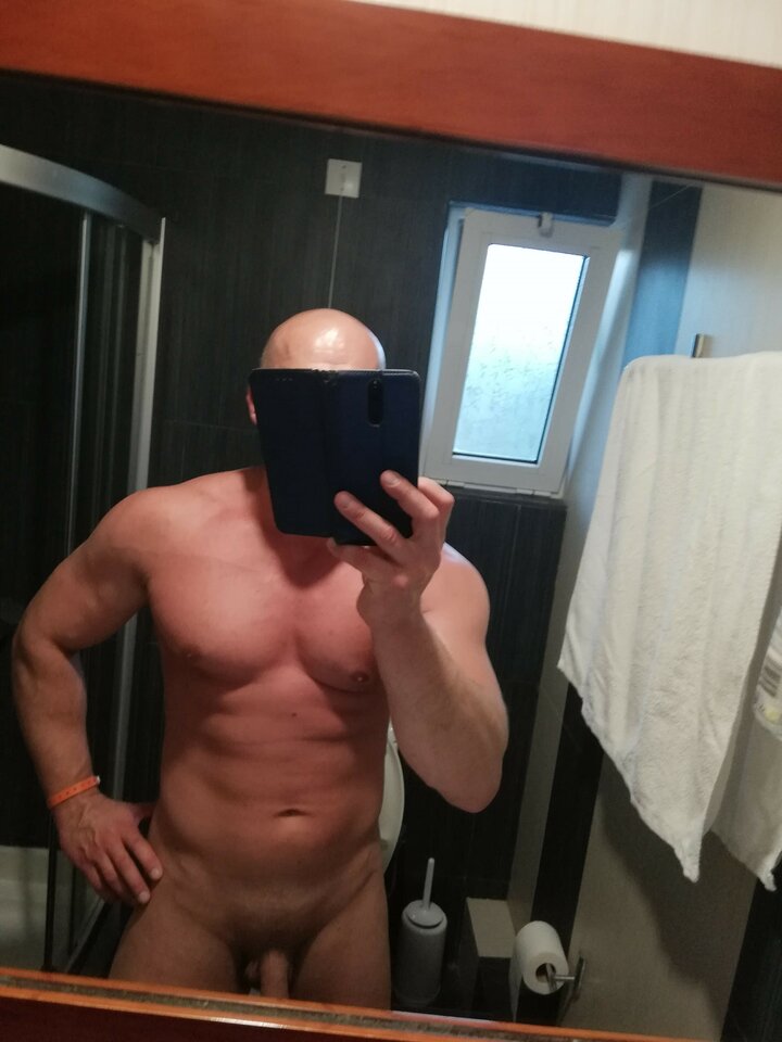 IMG_20230611_195944.jpg - ILoveTrimmedPussys