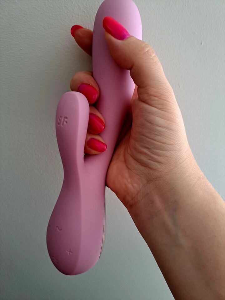 pink.jpg - taka_ona30