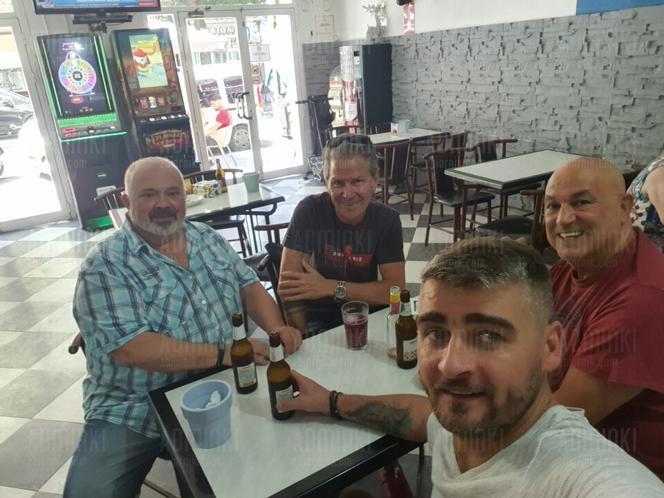 Dotarli wreszcie😘😘🍻🍻 - Adminki