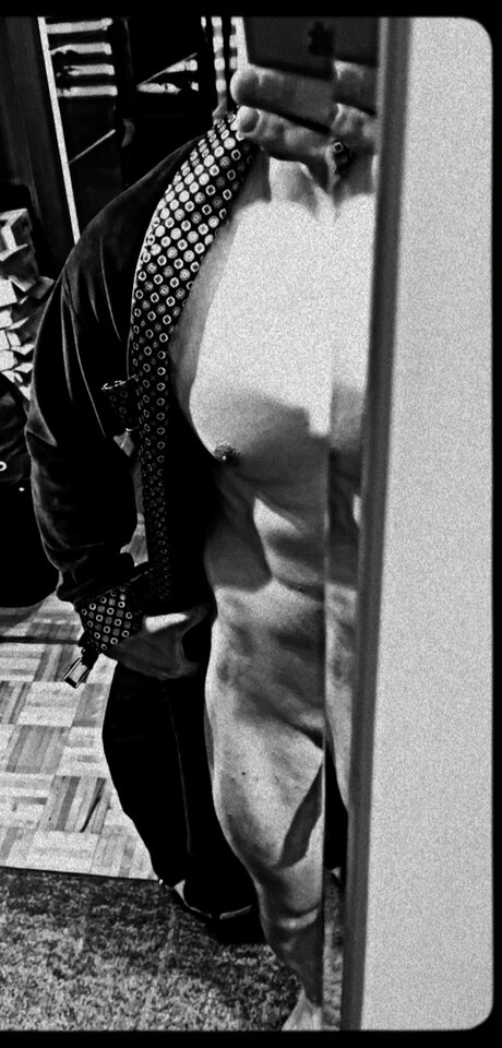 IMG_1757.jpeg - Just_Call_Me_Hef