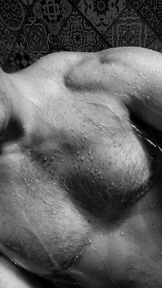 Kto pomoże umyć plecki..😋 - 7rademenes4