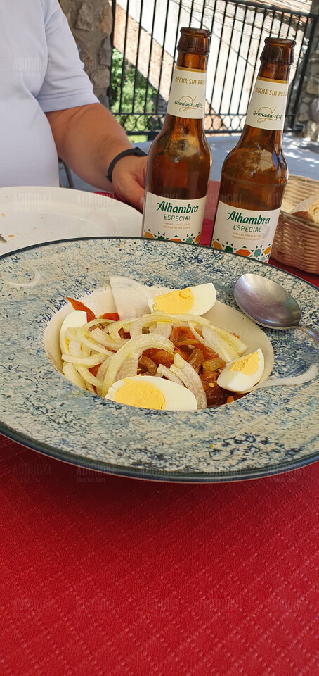 Piecona papryka z cebulą i jajem  - Adminki