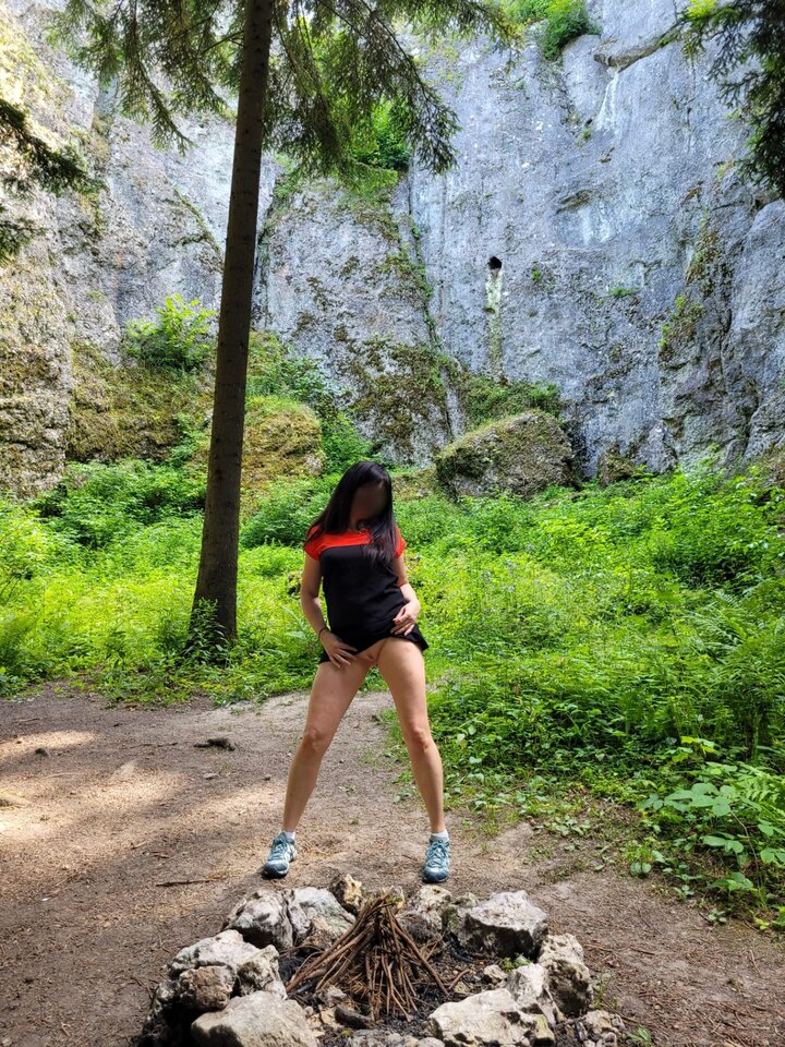 Point Blur_Jul242023_215617.jpg - Hagparka