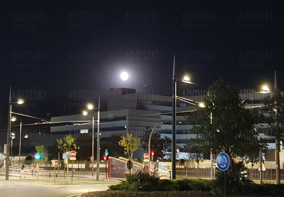 Pełnia w Granadzie - Adminki