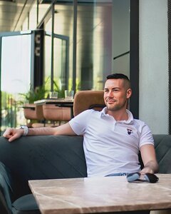 1686113505874_y4xrmm_2_0.jpg
